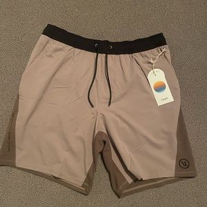 Vuori Chromatic Kore Short | Umber Mens M